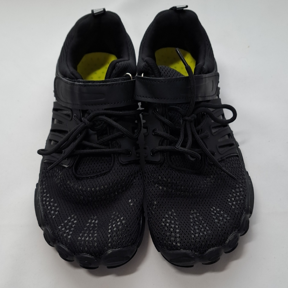 Stylish Black Athletic Sneakers
